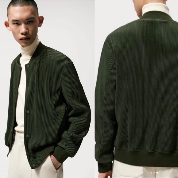 Zara PLEATED BOMBER JACKET - - Picture 1 of 10